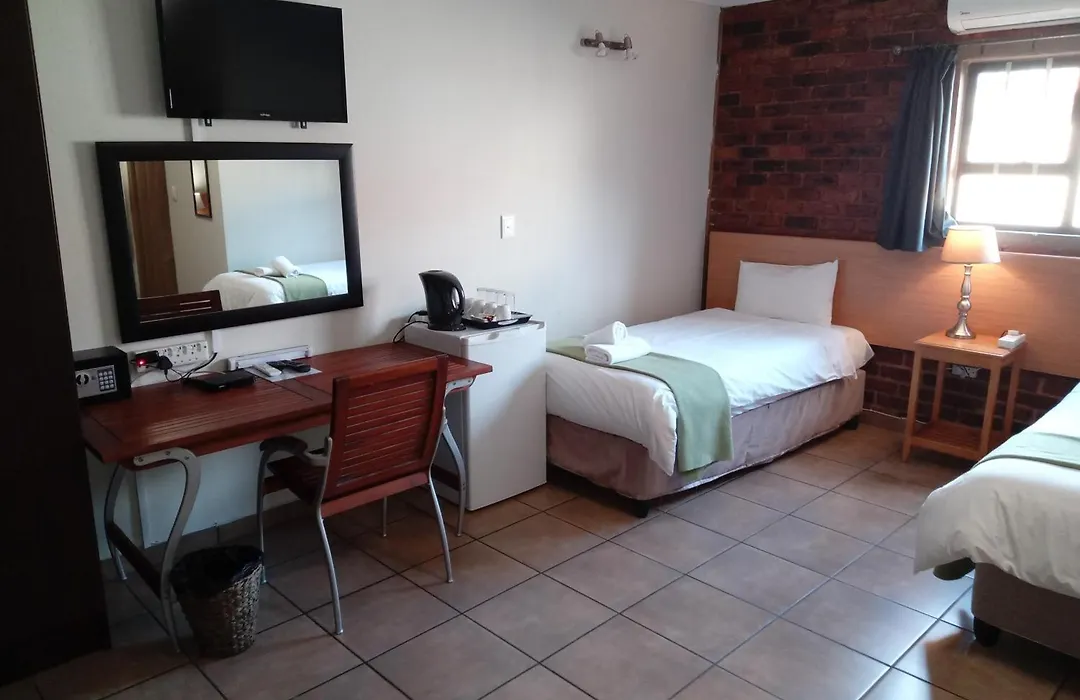 24 Onvrey Guest House-1