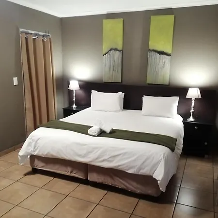 24 Onvrey Guest House-2